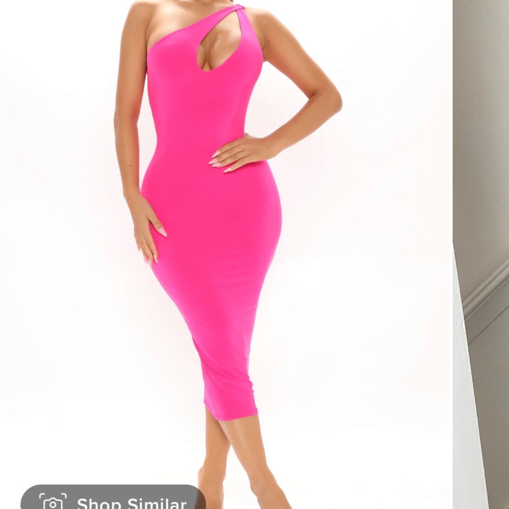 Fashion nova fuchsia dress